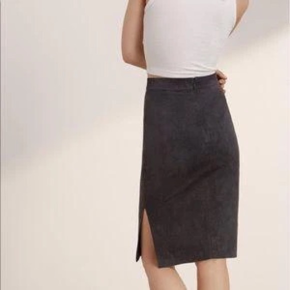 ✨SOLD✨Wilfred Free Vegan Suede Lis Skirt - Picture 1 of 5